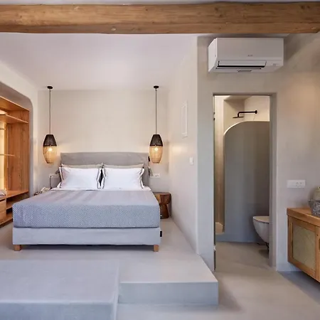 Ionic 4* Super Paradise Beach (Mykonos)