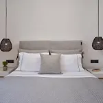 Ionic 호텔 4*