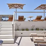 Hotel Ionic Plage de Super Paradise