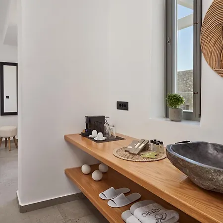 Ionic Otel Super Paradise Beach (Mykonos)