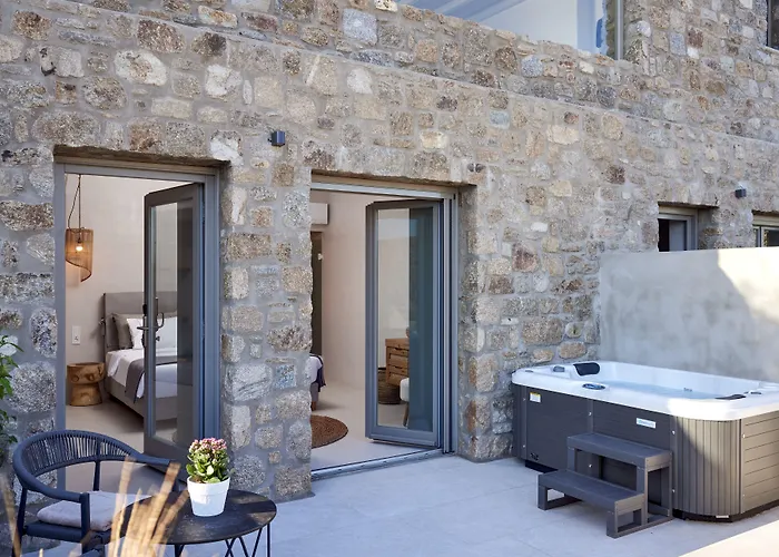 Ionic Super Paradise Beach (Mykonos)